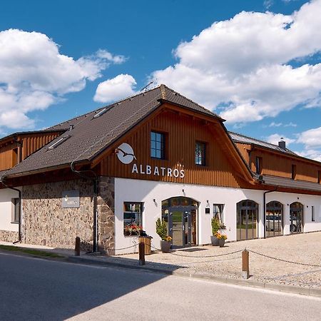 Jbx Resort Hotel Albatros Přední Výtoň 外观 照片