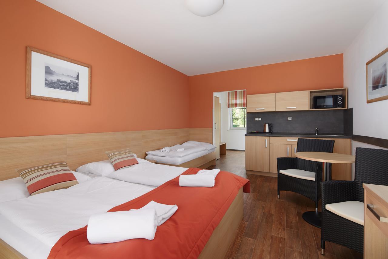 Jbx Resort Hotel Albatros Přední Výtoň 外观 照片
