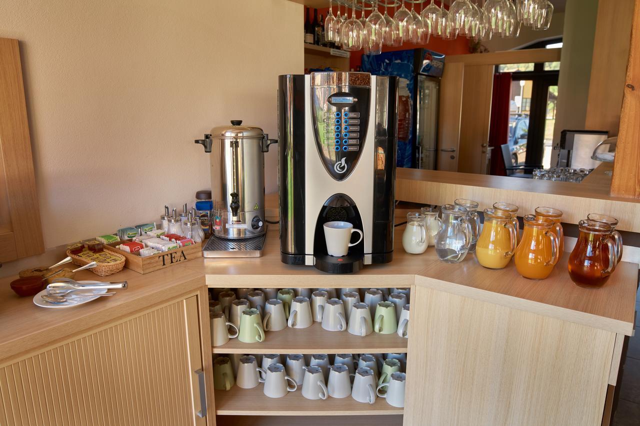Jbx Resort Hotel Albatros Přední Výtoň 外观 照片